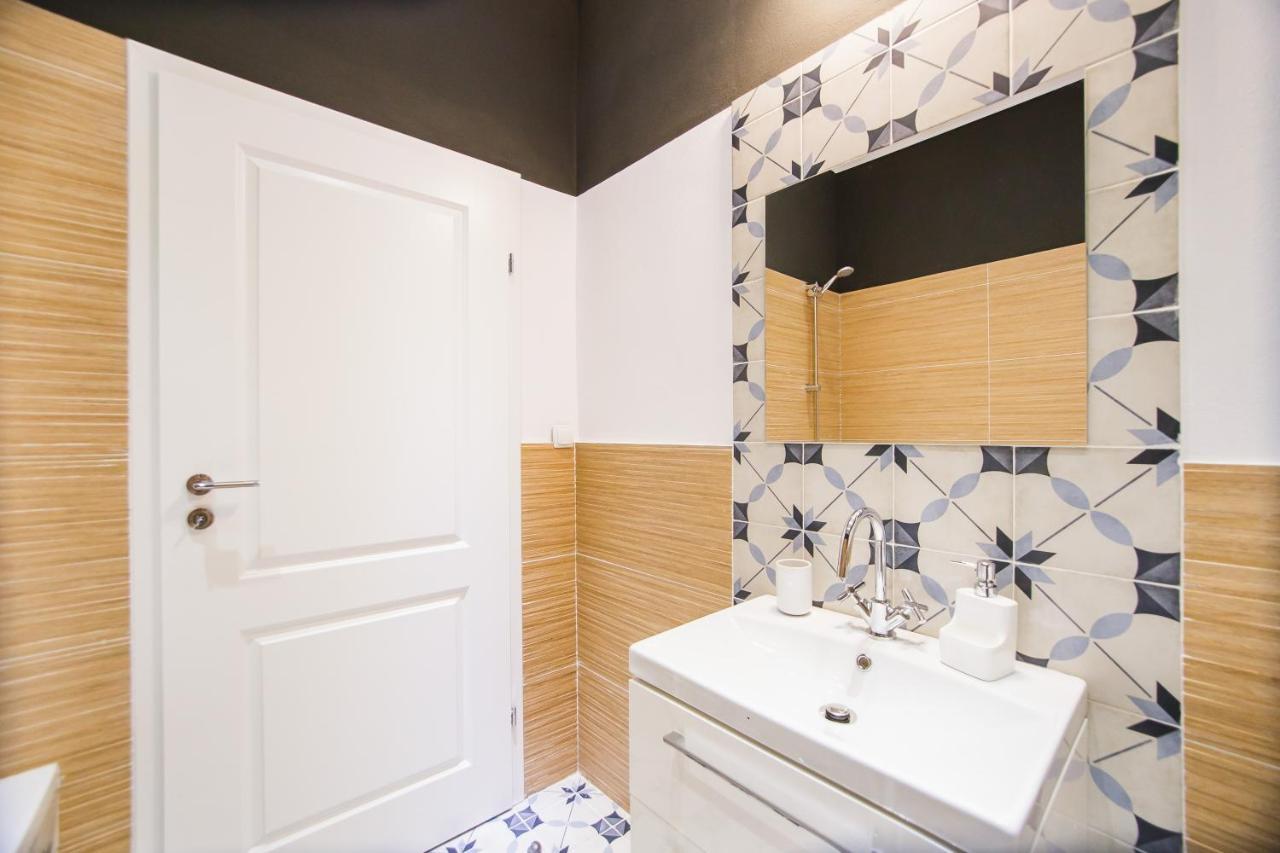 Super Central Spacious Apartment Oradea Dış mekan fotoğraf
